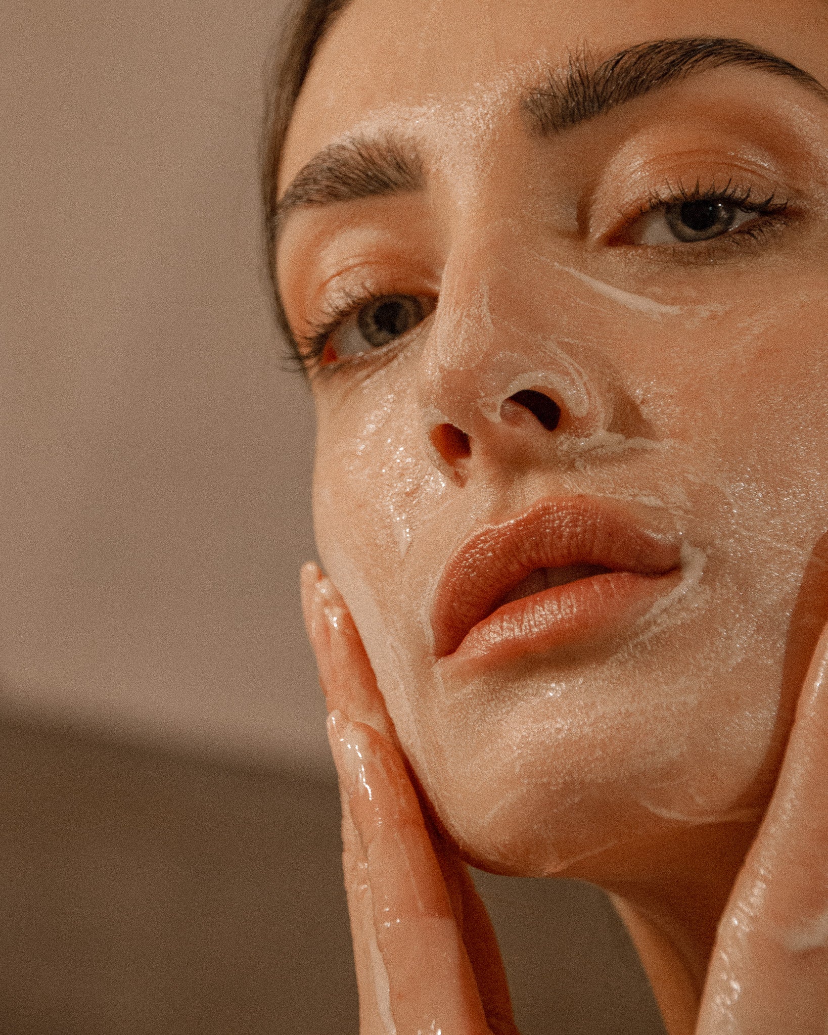 Softness exfoliating powder